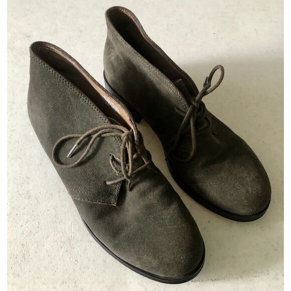 Bandolino Dark Green Women's Size 6 Soft Suede Ankle Chukka Boots Lace Up - Picture 2 of 7